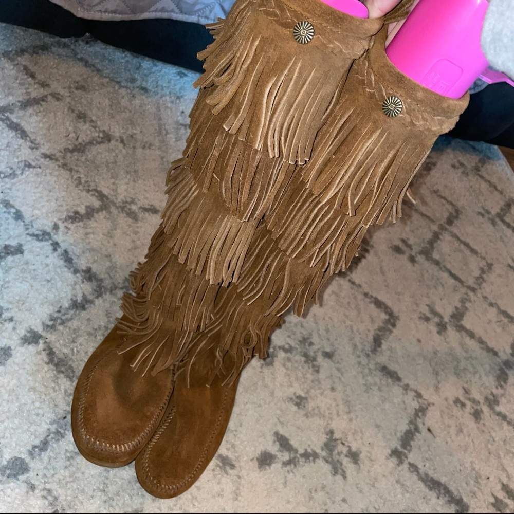 5-Layer Fringe Boot - Picture 2 of 4
